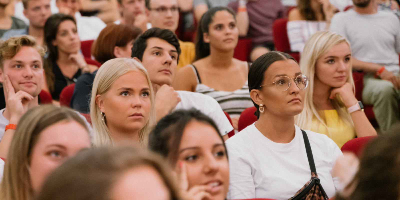 Como funciona Curso Pós-Universitário Especialização Contabilidade,  Fiscalidade Finanças da Empresa 